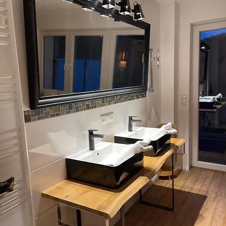 Eifelsuiten - Suiten Mit Sauna, Kamin Und Balkon In Der Vulkaneifel - Kerpen Loogh Buitenkant foto