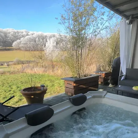 Eifelsuiten - Suiten Mit Sauna, Kamin Und Balkon In Der Vulkaneifel - Kerpen Loogh Buitenkant foto