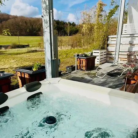 Eifelsuiten - Suiten Mit Sauna, Kamin Und Balkon In Der Vulkaneifel - Kerpen Loogh Buitenkant foto