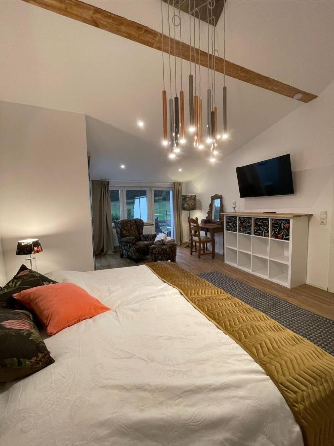 Eifelsuiten - Mit Sauna, Kamin Und Balkon In Der Vulkaneifel - Kerpen Loogh Apartment