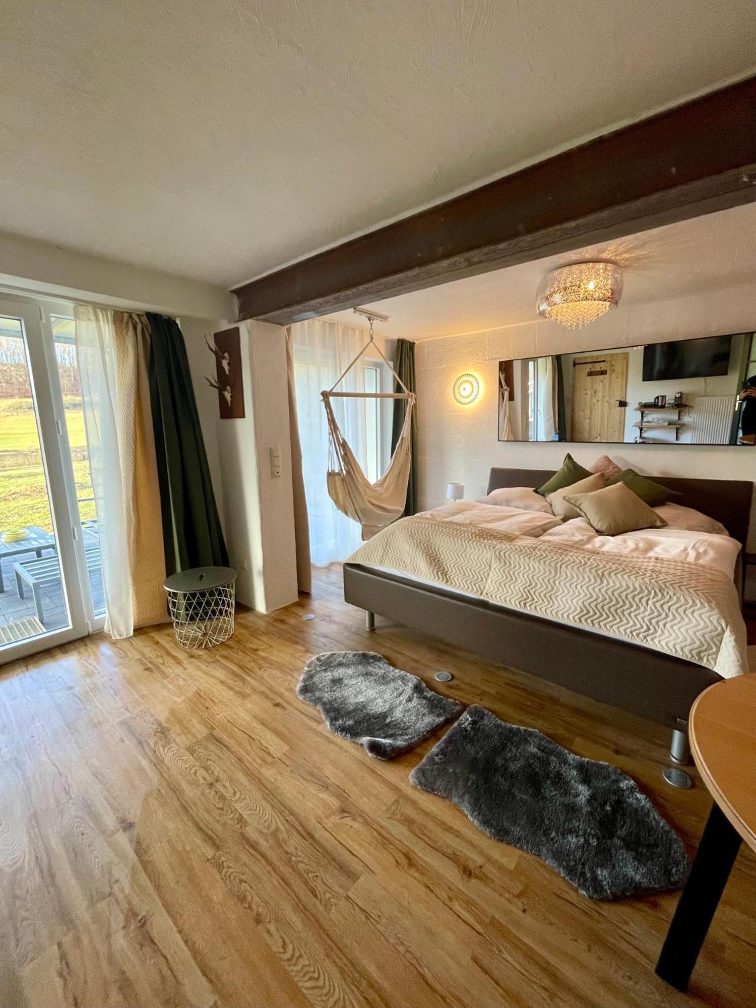Eifelsuiten - Mit Sauna, Kamin Und Balkon In Der Vulkaneifel - Kerpen Loogh Apartment
