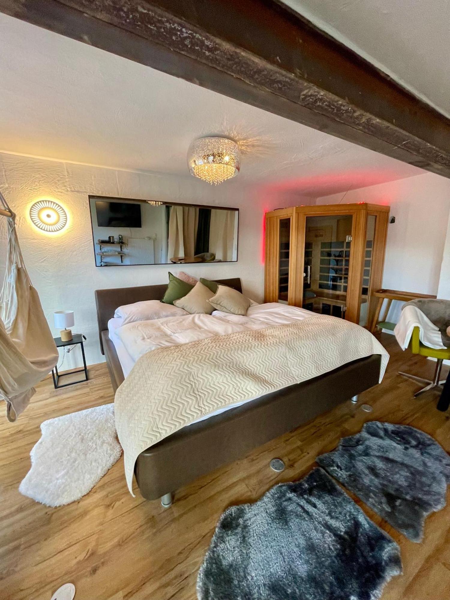 Apartment Eifelsuiten - Mit Sauna, Kamin Und Balkon In Der Vulkaneifel - Kerpen Loogh *