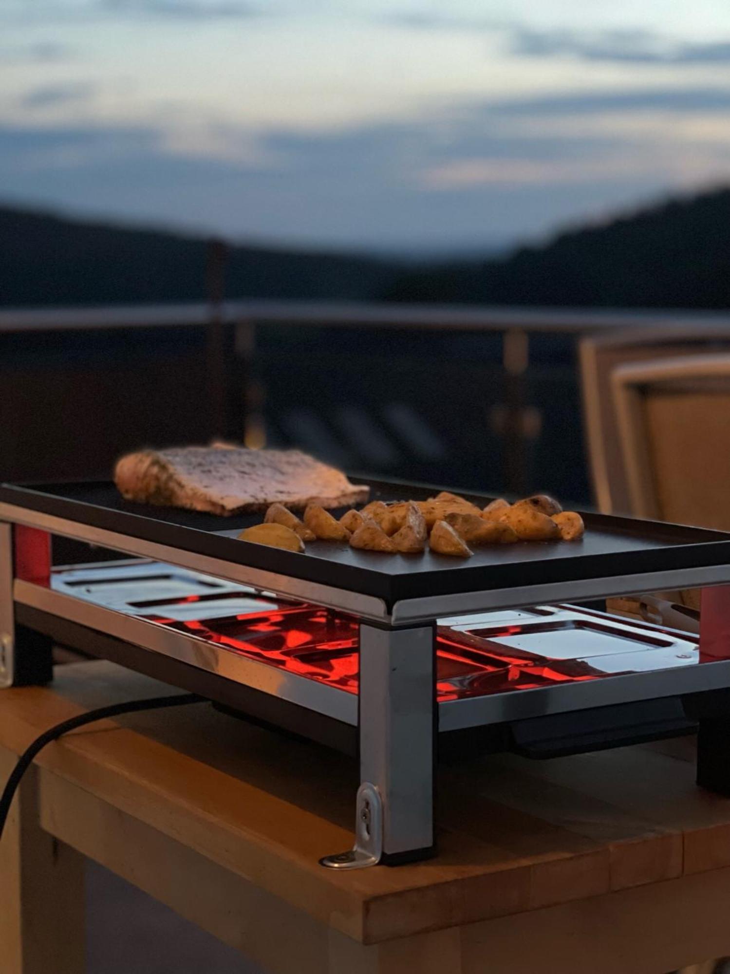 Apartment Eifelsuiten - Mit Sauna, Kamin Und Balkon In Der Vulkaneifel - Kerpen Loogh