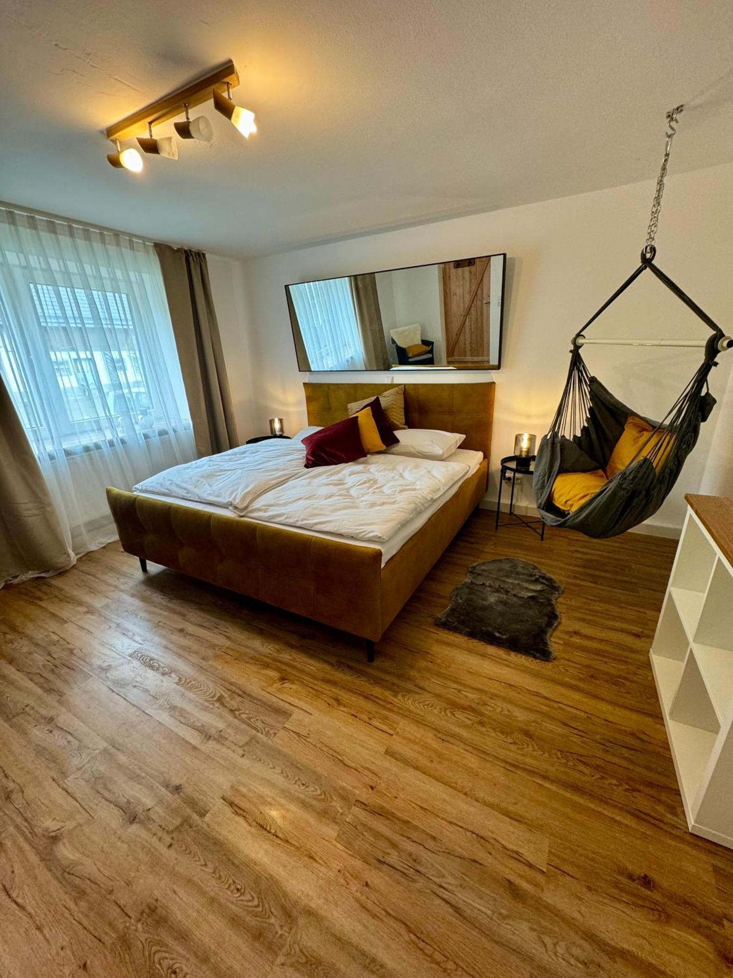 Apartment Eifelsuiten - Mit Sauna, Kamin Und Balkon In Der Vulkaneifel - Kerpen Loogh *