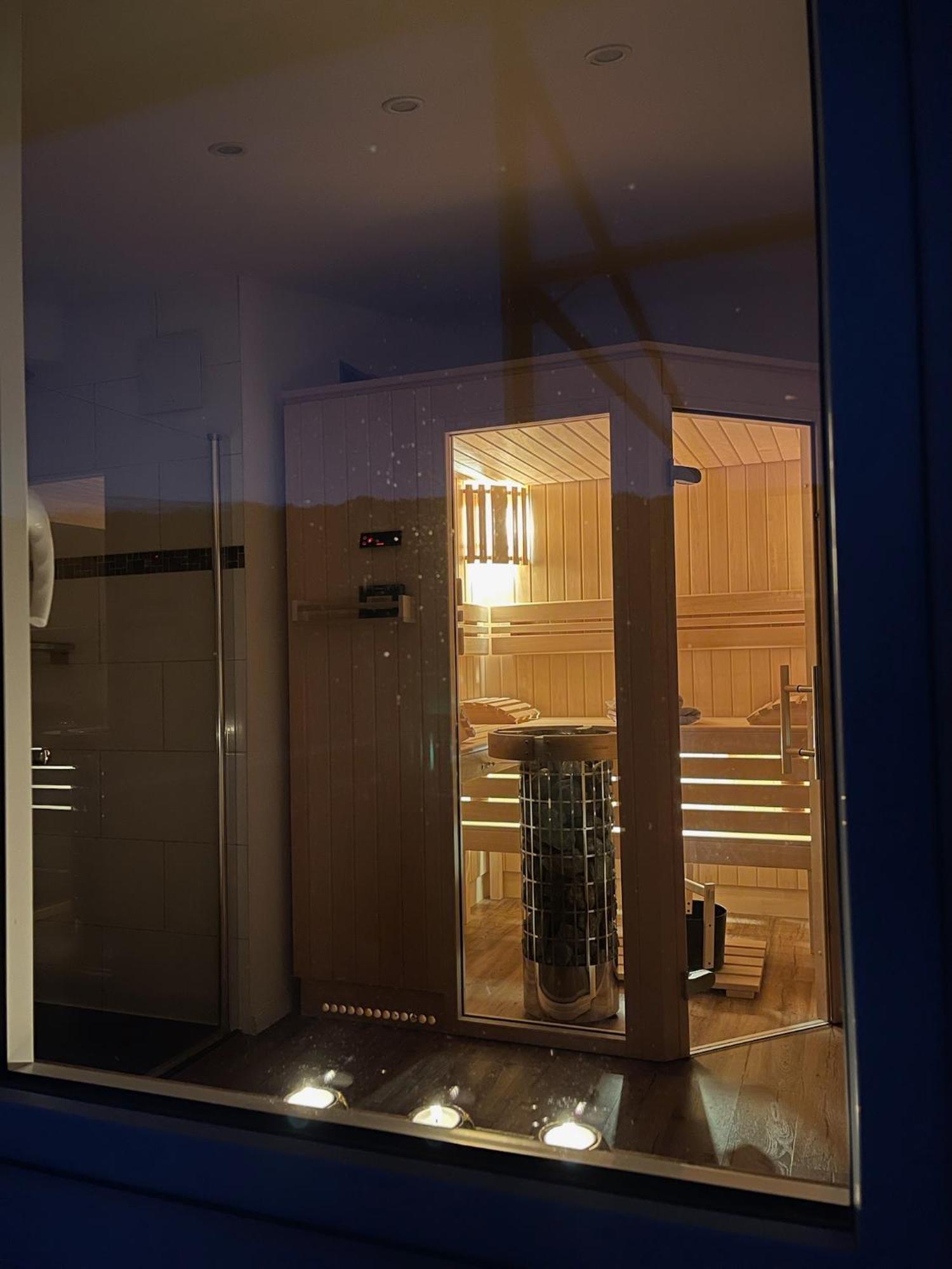 Eifelsuiten - Mit Sauna, Kamin Und Balkon In Der Vulkaneifel - Kerpen Loogh