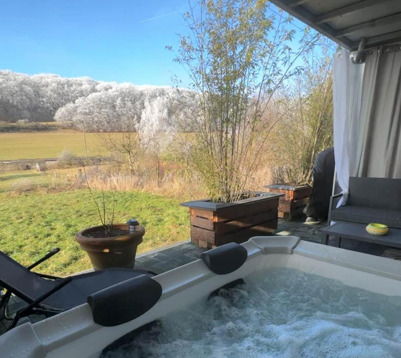 Eifelsuiten - Mit Sauna, Kamin Und Balkon In Der Vulkaneifel - Kerpen Loogh